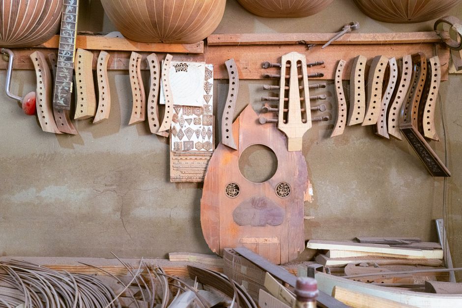 Photograph of a oud